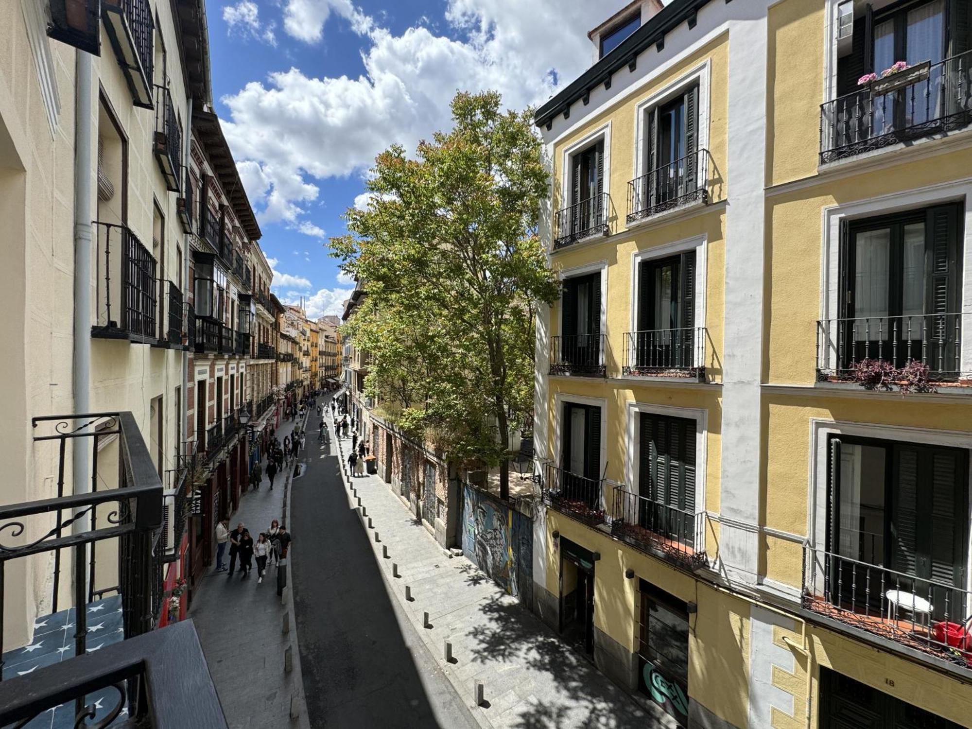 Cavabajasuites 2 Madrid Exterior photo